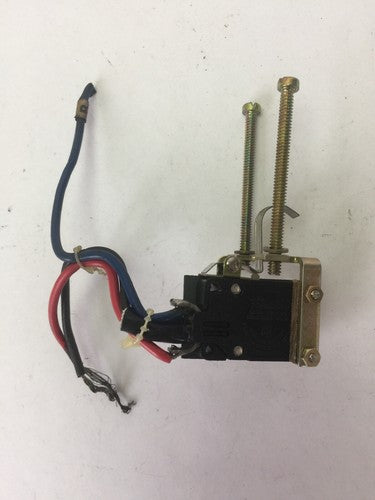 WESTINGHOUSE 4979D06G03 1A1B AUXILIARY SWITCH 120VAC 5A0