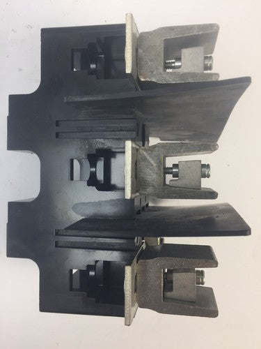 ALLEN BRADLEY 1495V-FS200 FUSE BLOCK HOLDER 600V 200A SER B6