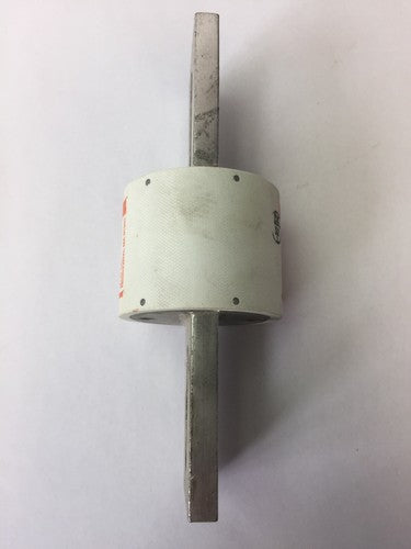 GOULD SHAWMUT AMPTRAP A70Q600 FUSE 600 AMP 700VAC TYPE 4 FORM 1015