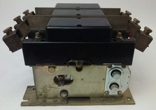 ARROW HART AH30-531-U20 CONTACTOR, 3P, 300A, 600V,SIZE 5,120V COIL,CONTACTS GOOD9