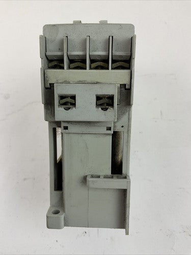 ALLEN BRADLEY STARTER 100-C09D*400 600VAC 25A 7.5HP COIL 24VDC 193-EA1DB 1-2.9A7