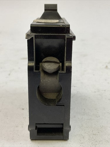 CROUSE-HINDS / MURRAY / ARROW HART MP120 CIRCUIT BREAKER 20AMP 1POLE 120/240VAC1