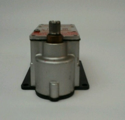 NAMCO LIMIT SWITCH EA 70050100 600VAC/250VDC 20AMP MISSING SCREWS 4