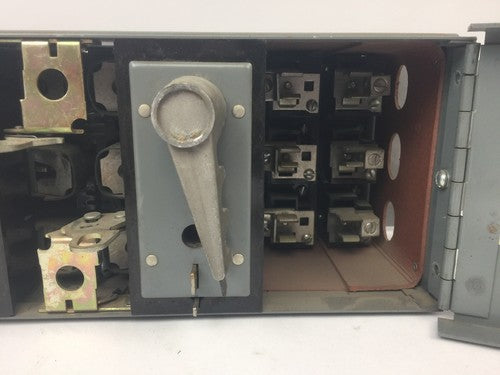 ZINSCO QSFT333B FUSIBLE TWIN PANELBOARD SWITCH 240VAC 30A 3 POLE8