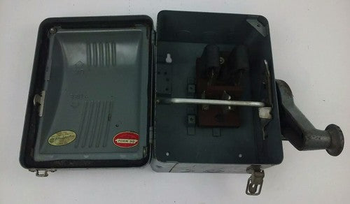 WESTINGHOUSE, AHU-221, SAFETY SWITCH, 2P, 30A, 240VAC/ 250VDC, TYPE A, AHU, NEW2