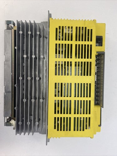 FANUC A06B-6089-H105 SER B SERVO AMPLIFIER OUTPUT 230VAC 18.7A INPUT 200-230VAC5
