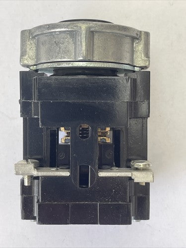 CUTLER HAMMER 10250H479A12 PUSHBUTTON3