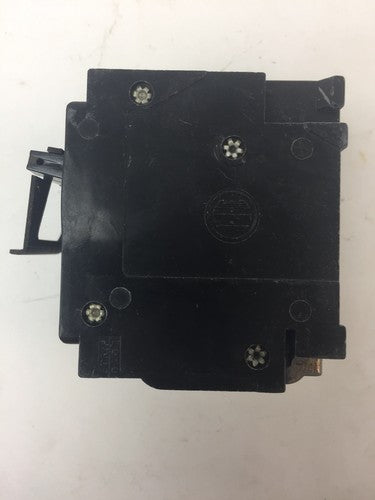 ITE QT2-4030 EQ-T QUAD UNIT PLUG-IN CIRCUIT BREAKER 240VAC 2-40A 2-30A QT240305