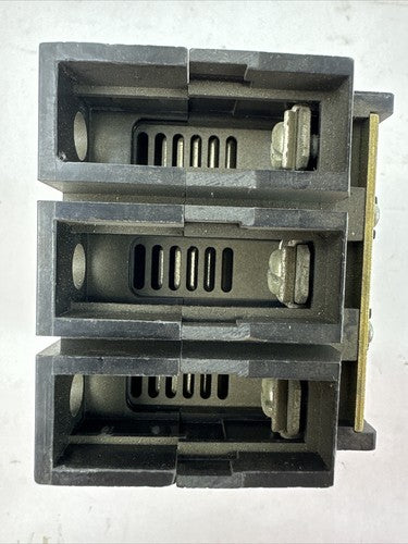 CHALLENGER CHL3015 15AMP 277/480VAC 240VAC 125/250VDC 3POLE CIRCUIT BREAKER5