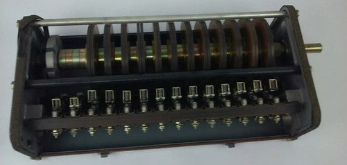 SQUARE D ROTATING CAM LIMIT SWITCH CLASS 9008, TYPE RC-114AW, SER. FOL-2, 600V8