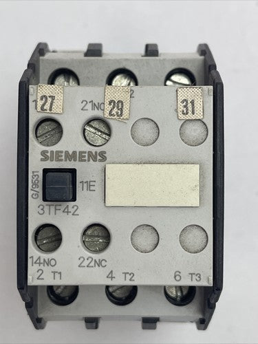 SIEMENS 3TF42-CLHC003 CONTACTOR 600VAC 30A COIL 208V 50/60HZ0
