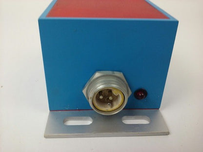 ISSC 9803-38 SOLID STATE METALLIC PROXIMITY SWITCH, 90-250VAC, 50/60HZ, 6VA, NEW3