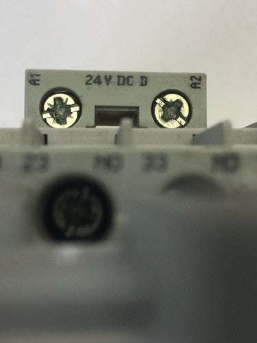 ALLEN BRADLEY 700-CF400D* CONTACTOR  600VAC 25A COIL 24VDC 100-F 8