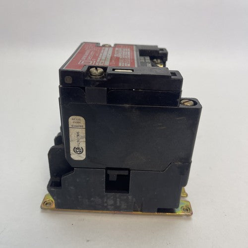 SQUARE D 8903 SM02 LIGHTING CONTACTOR SER A 30AMP 600VAC 250VDC COIL 120V 60HZ2