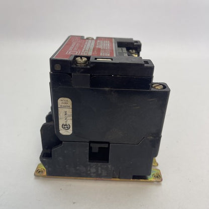 SQUARE D 8903 SM02 LIGHTING CONTACTOR SER A 30AMP 600VAC 250VDC COIL 120V 60HZ2