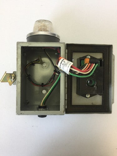 STRATOLITE #105 SAE-R(2)-72 D.O.T. PM-392 ENCLOSURE8