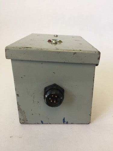STRATOLITE #105 SAE-R(2)-72 D.O.T. PM-392 ENCLOSURE MISSING SCREW DOWN LATCH3