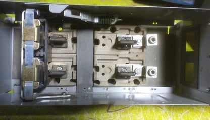 SIEMENS / I-T-E V7E2204LR Vacu-Break DISCONNECT SWITCH - 200A, 240V, 2-Pole7