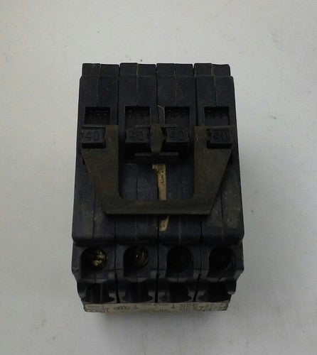 ITE QT2-4040 EQ-T QUAD UNITS PLUG IN CIRCUIT BREAKER 120/240VAC 40/40-40/40AMP0