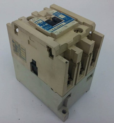 CUTLER HAMMER CN15DN3, SER. B1, CONTACTOR, 3PH, 3P, 27A, 600V, 10HP, 60HZ, NEW0