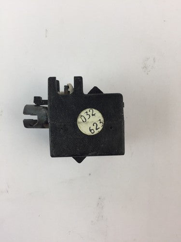 KLOCKNER MOELLER FB-NA LAMP SOCKET 250V 2
