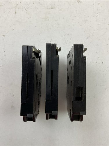 CROUSE-HINDS MM115 CIRCUIT BREAKER 15AMP 1POLE 120/240VAC LEFT CLIP (LOT OF 3)3