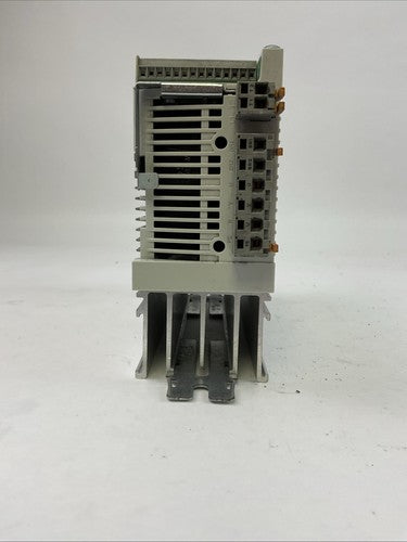 LENZE E82EV751-4C INVERTER OUTPUT 0-400/500VAC 2.4/1.9A 0.75kW/1HP D-318553