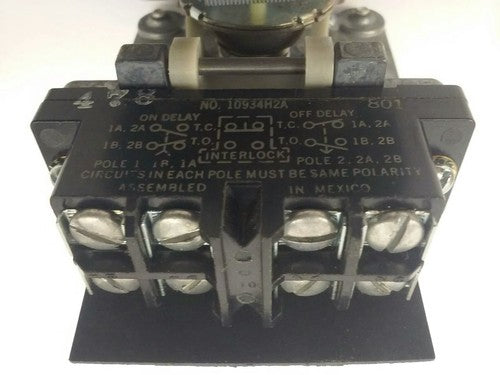CUTLER HAMMER 10337H292B, 10934H2A, PNEUMATAC TIMER, 600V,240V COIL,TYPE PN, NEW5
