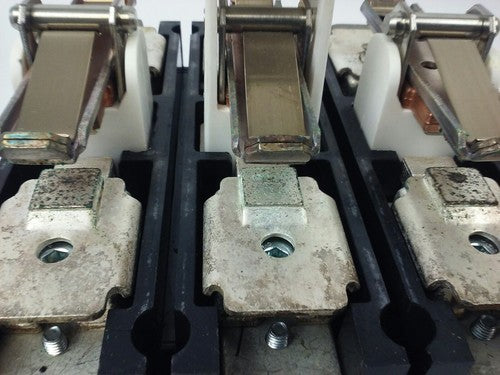 ABB EH450 CONTACTOR,  600V, 3PH, 525A, 400H.P., 3P, 355KW, EH, USED10