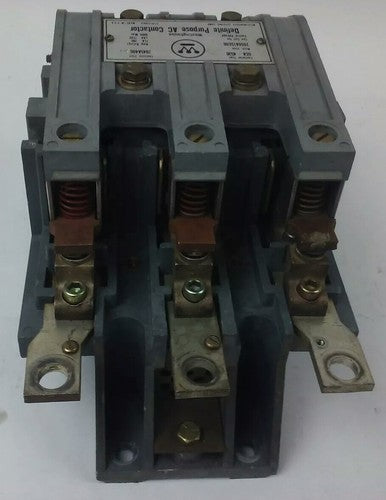 WESTINGHOUSE GCA4530 AC CONTACTOR, 600V MAX, FLA 260A-LRA 1500A, 120V COIL, USED7
