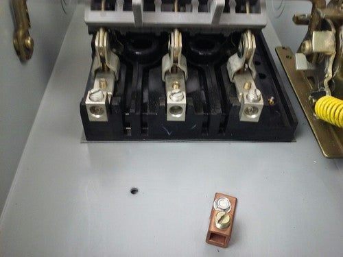 CHALLENGER HD362NFC, SAFETY SWITCH, TYPE 1 INDOOR, 60A, 600VAC/600DC, 3P, USED4