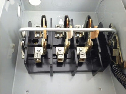 POWER MASTER, G322NFK, SAFETY SWITCH, 60A, 3 POLE, 240V, NON FUSIBLE, USED3