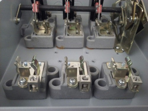FPE 1336R FUSIBLE SAFETY SWITCH 3P, 30A, 600VAC, 3 WIRE, 3 BLADES, 20HP 5
