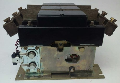 ARROW HART AH30-531-U20 CONTACTOR, 3P, 300A, 600V,SIZE 5,120V COIL,CONTACTS GOOD6