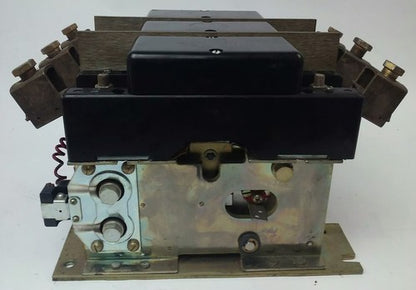 ARROW HART AH30-531-U20 CONTACTOR, 3P, 300A, 600V,SIZE 5,120V COIL,CONTACTS GOOD6