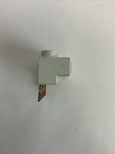 SIEMENS 3VU9135-1BB01 BUS BAR 690V 63A (LOT OF 8)6