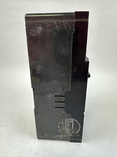 CUTLER HAMMER KS320400D CIRCUIT BREAKER MODEL D 400AMP 240VAC 250VDC 3POLE6