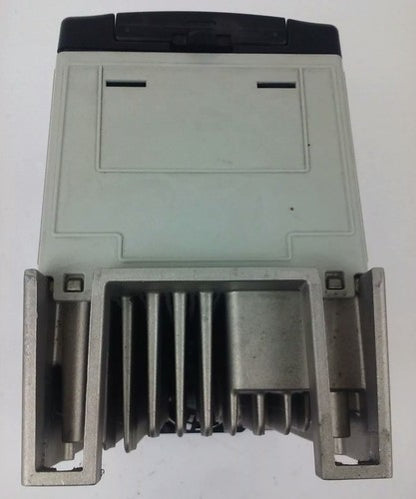 ALLEN BRADLEY POWER FLEX 70 20A-D2P1A3AYNNNC0 SER. A,3PH,480V, 1HP, W/ 20-HIM-A39