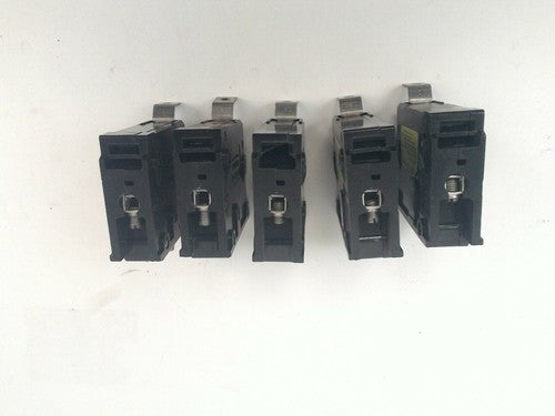 CUTLER HAMMER QBHW1015 CIRCUIT BREAKER ONE POLE (LOT OF 5)6