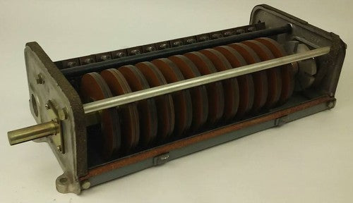 SQUARE D ROTATING CAM LIMIT SWITCH CLASS 9008, TYPE RC-114AW, SER. FOL-2, 600V9