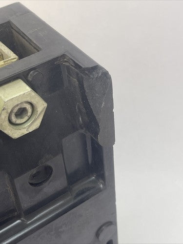 ITE ET5910 CIRCUIT BREAKER 200AMP 3P TYPE ET 225AMP "J" FRAME 600VAC 125/250VDC9