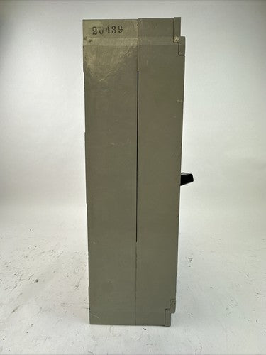 ITE HR3-S200 3POLE 600VAC NON-AUTOMATIC CIRCUIT INTERUPTER TYPE ETS 2000 A6