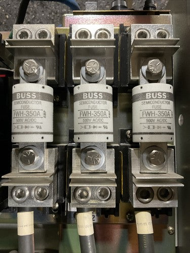 ALLEN BRADLEY 1395AR-1A-A260-FG1-CG1-LH-AH-SA-DA-G1A-NOB-AX DC DRIVE CONTROLLER9