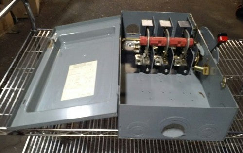 SQ. D HU364, SER. D2, SAFETY SWITCH, 200A, 600VAC/250DC, 3PH, MAX H.P. 150  USED2