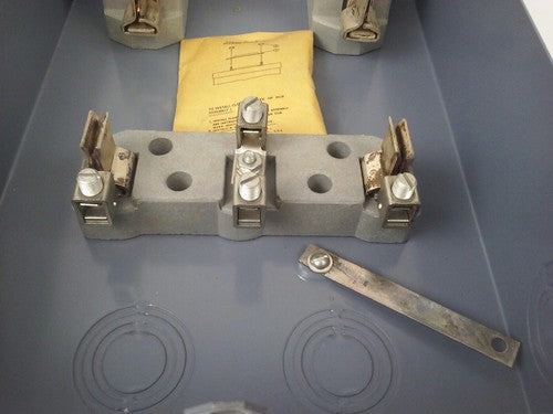 WADSWORTH 07813B FUSIBLE SAFETY SWITCH 3P 125-250V 240VAC 100A 15HP RAINTIGHT4