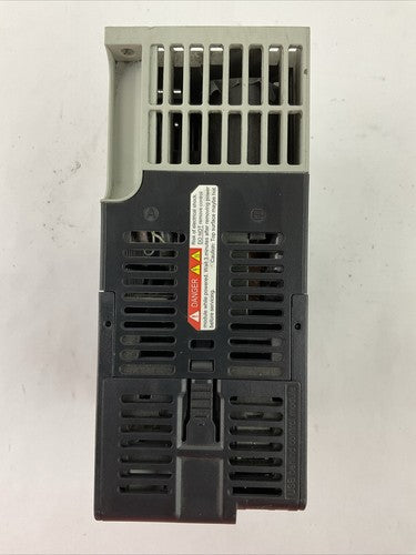 ALLEN BRADLEY 25B-D4P0N104 AC DRIVE FRN 5.001 SER A OUTPUT 0-460VAC4