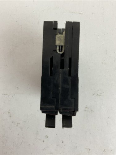 CROUSE-HINDS MM1515 TWIN 2POLE CIRCUIT BREAKER 15/15AMP 120/240VAC5