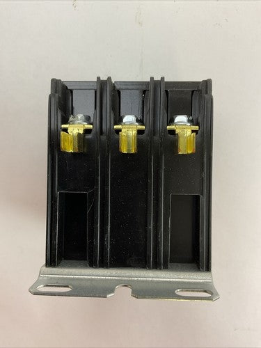 SQUARE D 8910DPA33V02 CONTACOTR SER C 3P 600VAC 20HP 40A COIL 110/120VAC 50/60HZ5