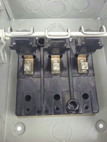 GOULD I-T-E, JU321, 30A, 240VAC/250VDC, 7.5 MAX H.P., 3PH, NEW GOOD CONDITION4