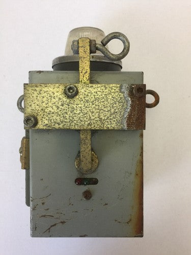 STRATOLITE #105 SAE-R(2)-72 D.O.T. PM-392 ENCLOSURE MISSING/BROKE LED BULB0